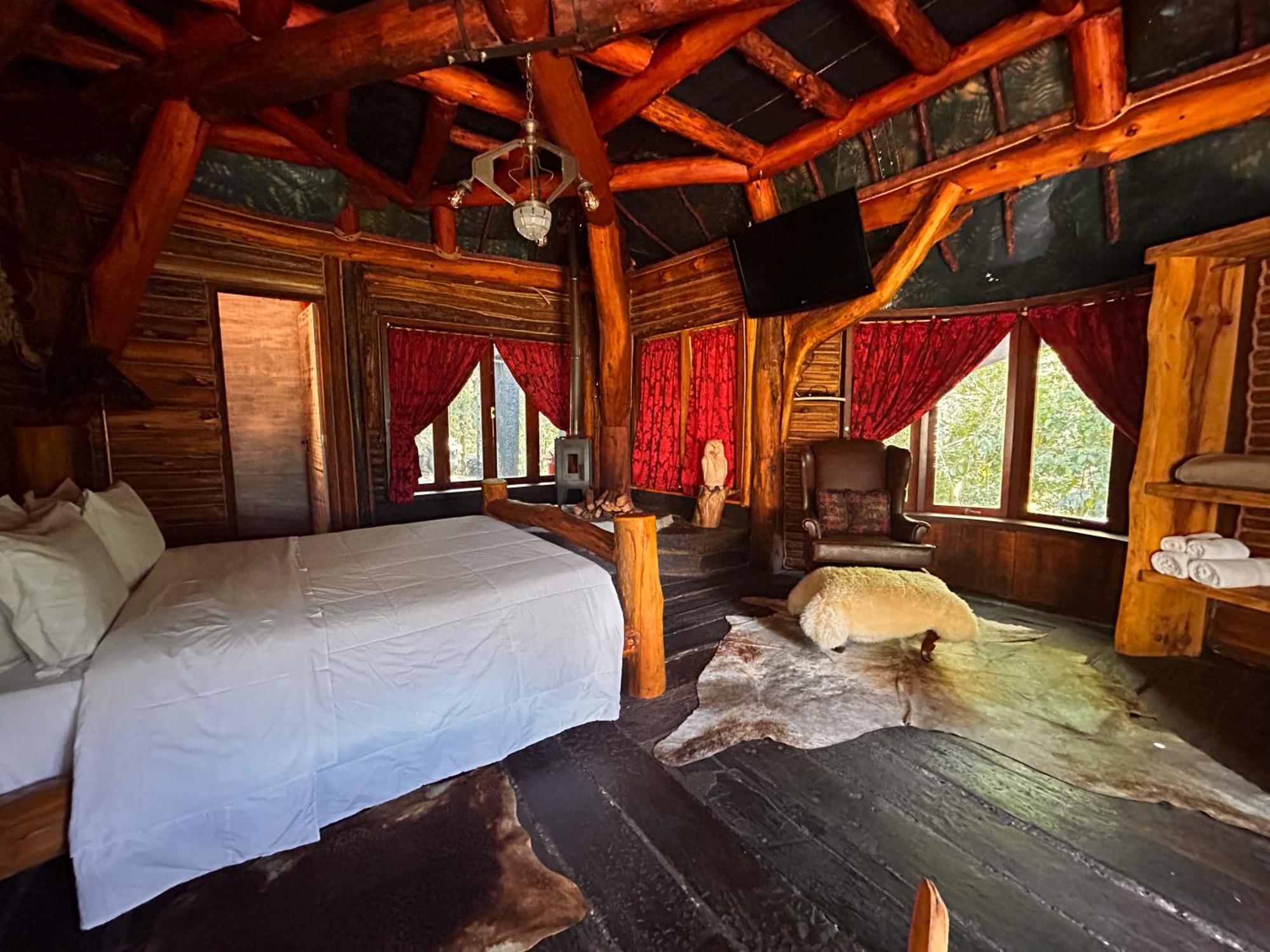 Art Lodge กังโปสดูจอร์เดา ภายนอก รูปภาพ