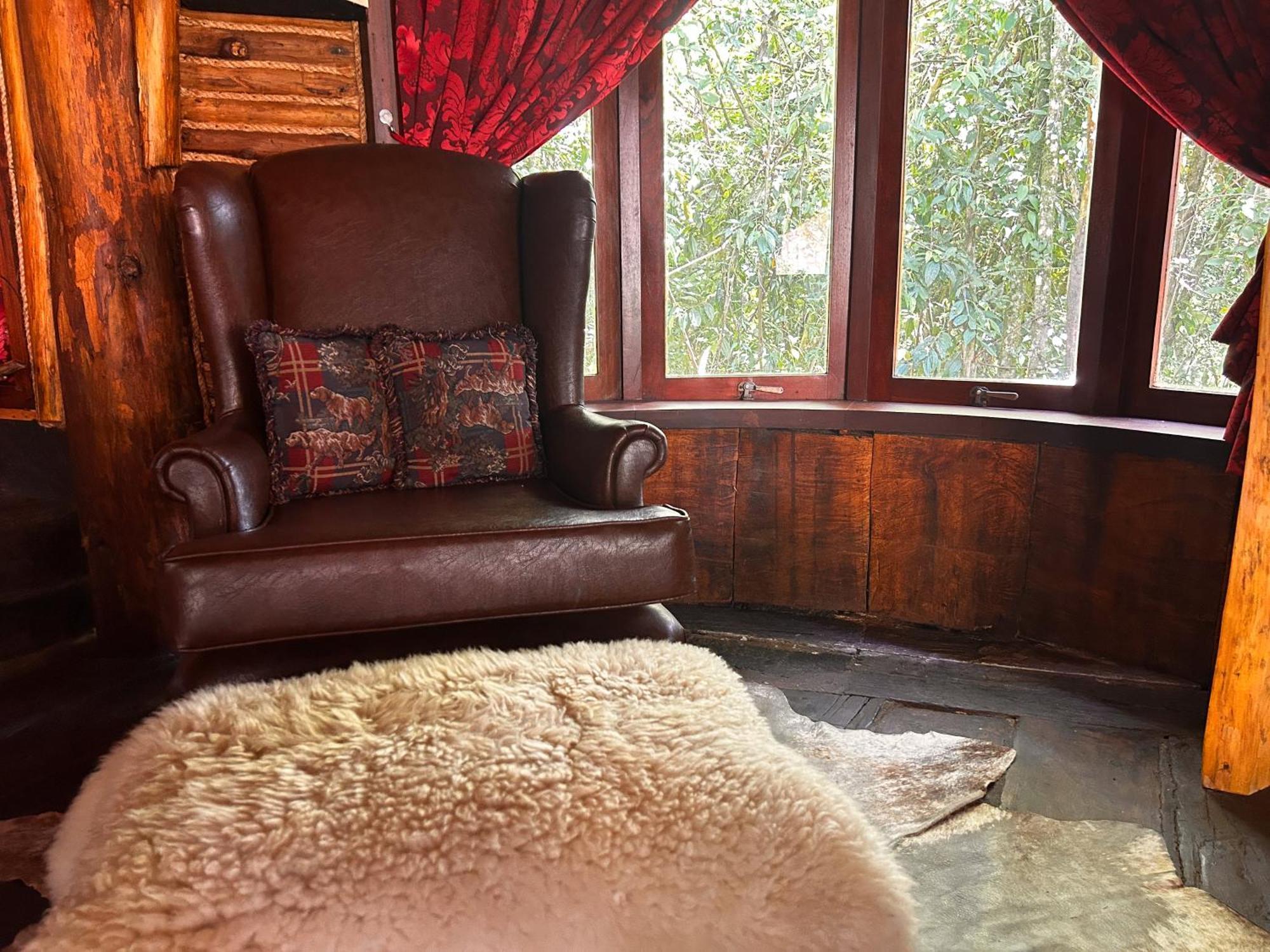 Art Lodge กังโปสดูจอร์เดา ภายนอก รูปภาพ