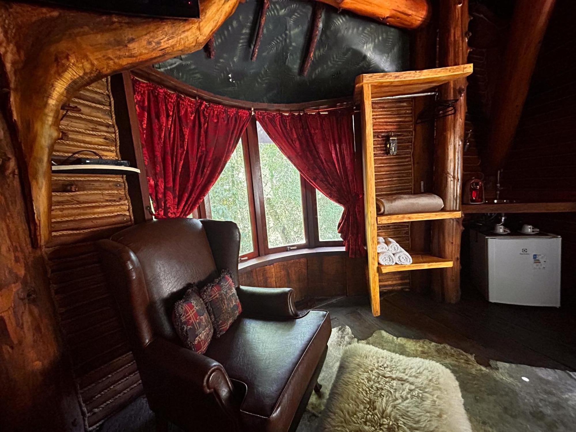 Art Lodge กังโปสดูจอร์เดา ภายนอก รูปภาพ